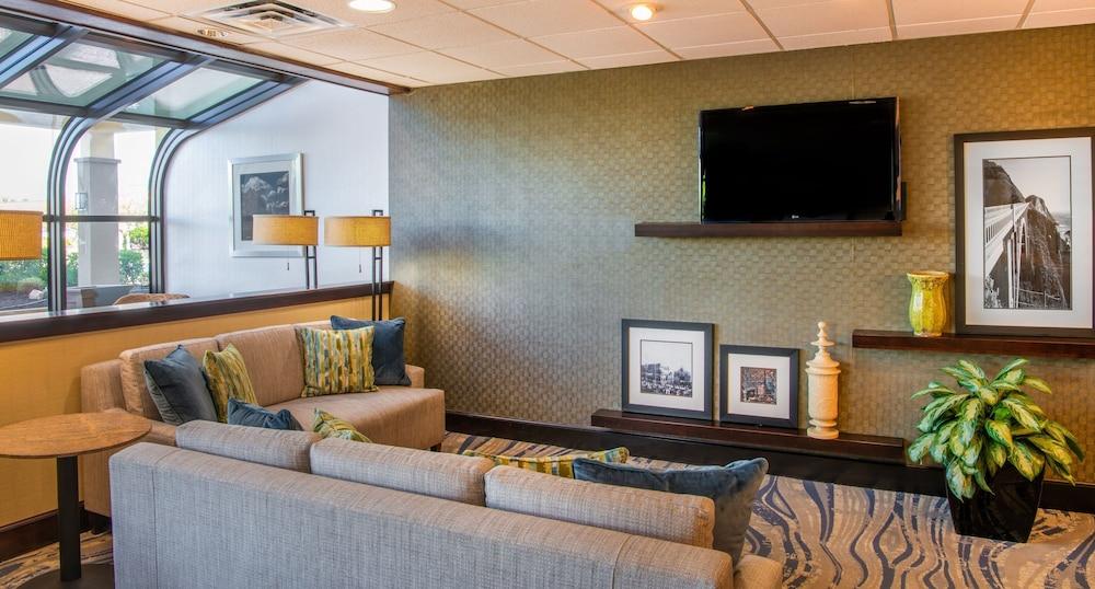 Hampton Inn Cleveland-Solon מראה חיצוני תמונה