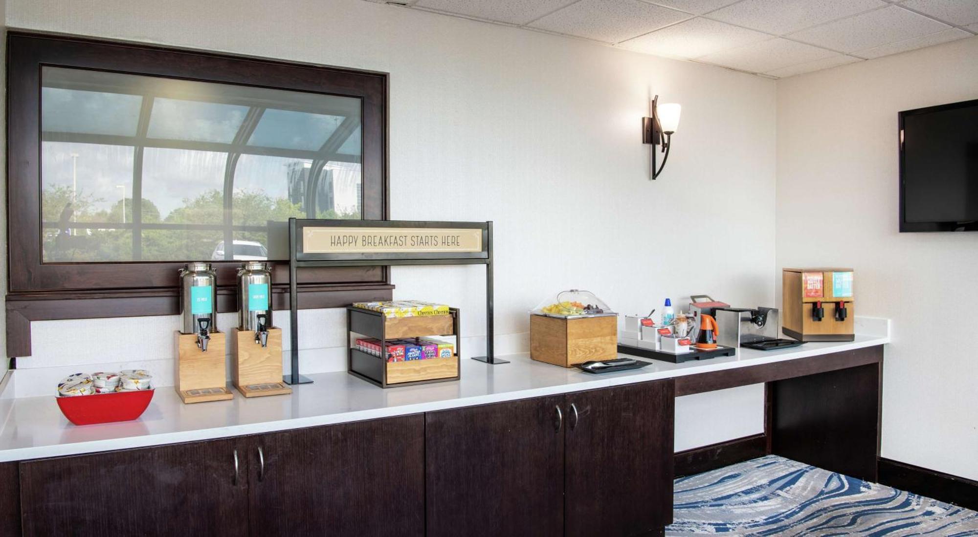 Hampton Inn Cleveland-Solon מראה חיצוני תמונה